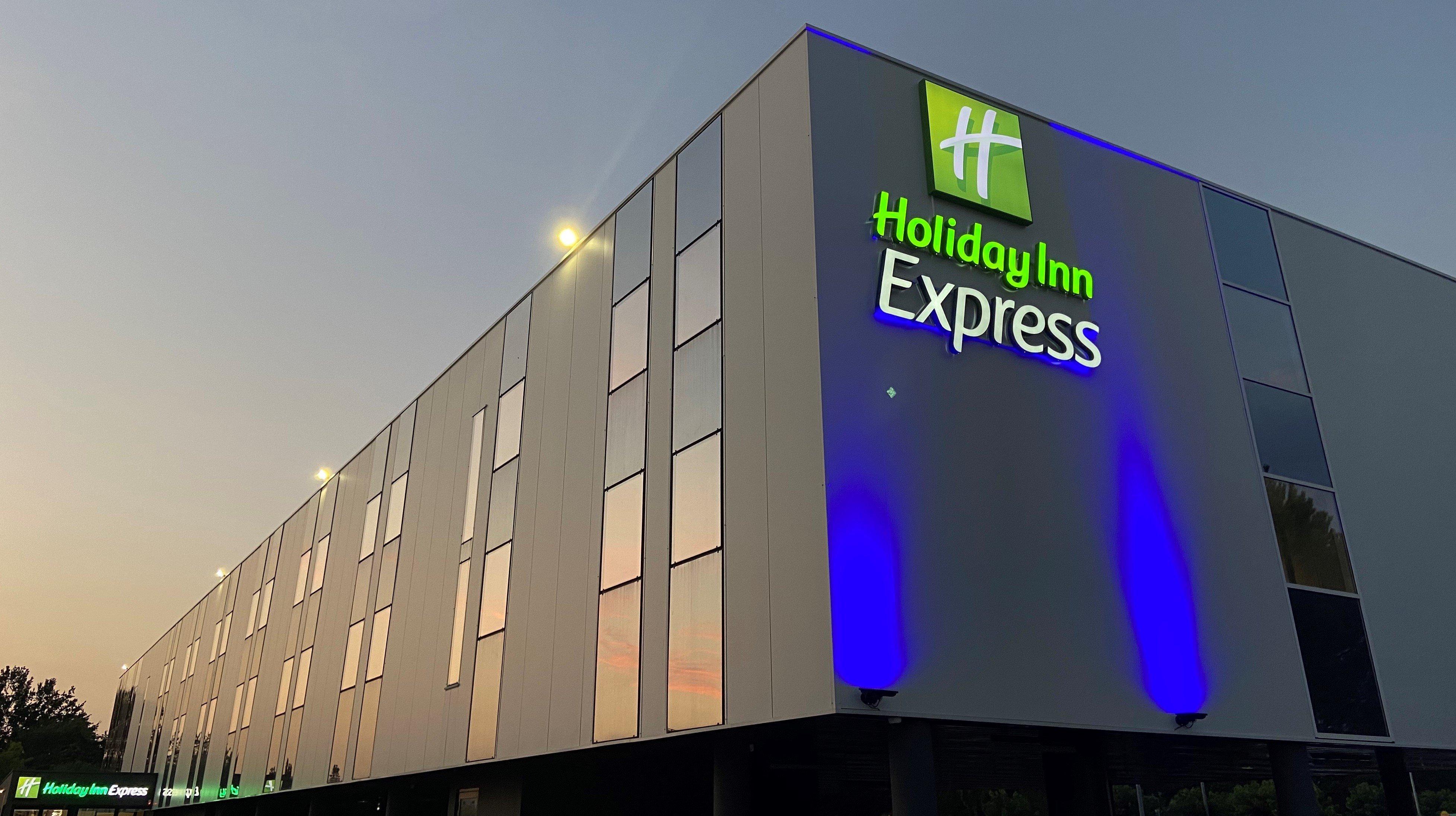 Holiday Inn Express - Arcachon - La Teste, An Ihg Hotel מראה חיצוני תמונה